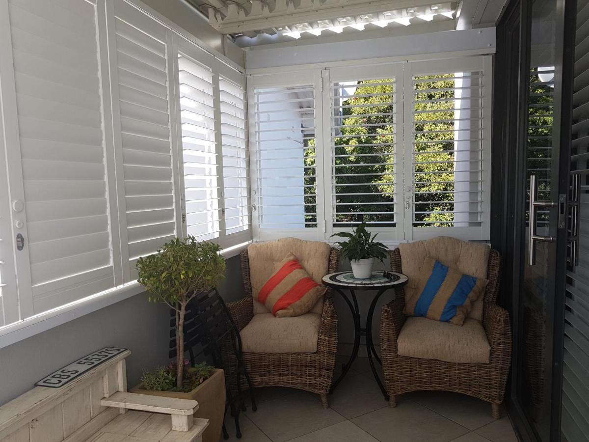 Modern, Centrally Located Dorp Street Apartment Stellenbosch Eksteriør bilde